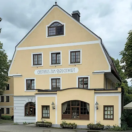 Zum Bruckwirt Szálloda Isen